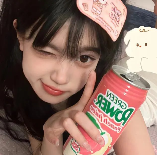 谜一样的双眼